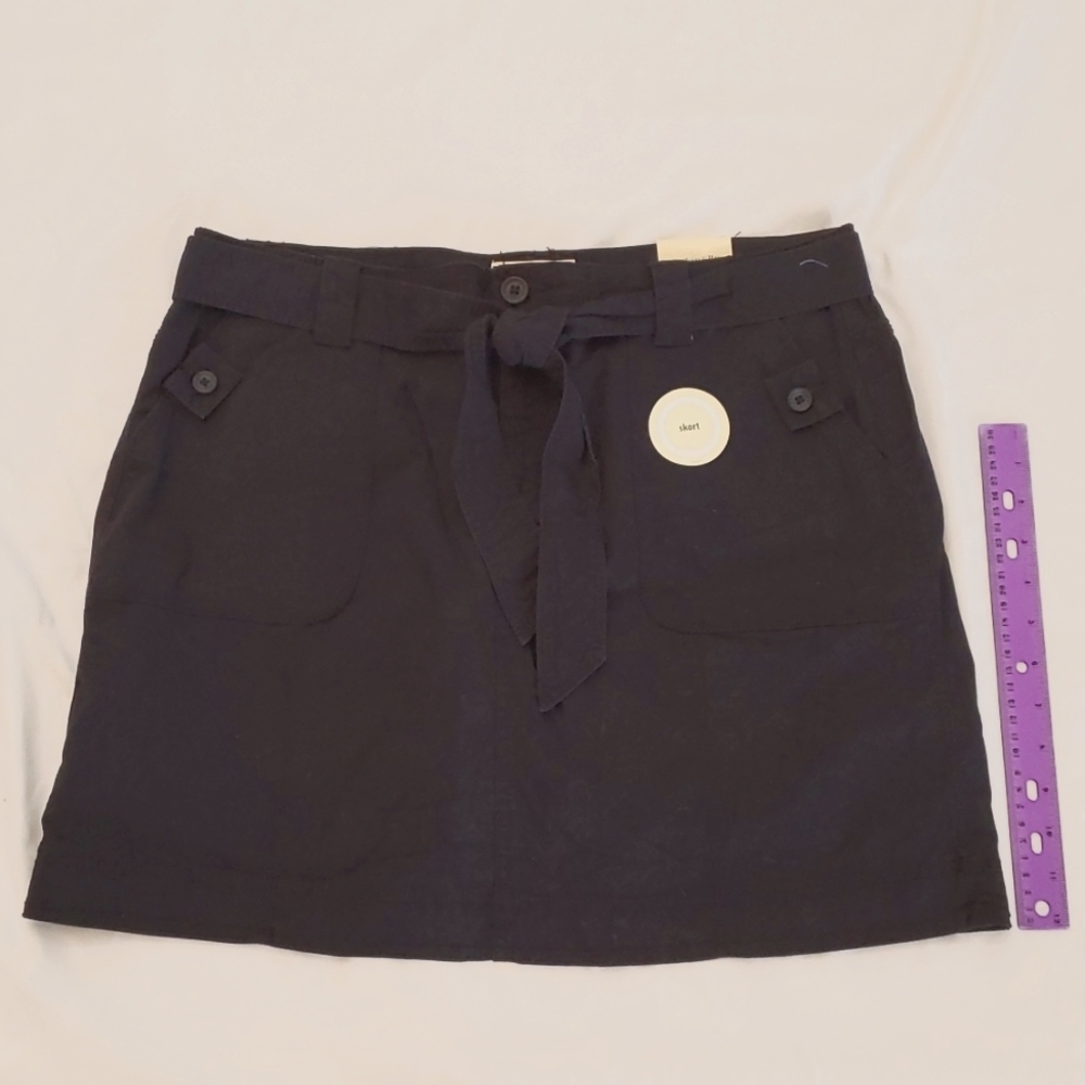 Womans skort size 12